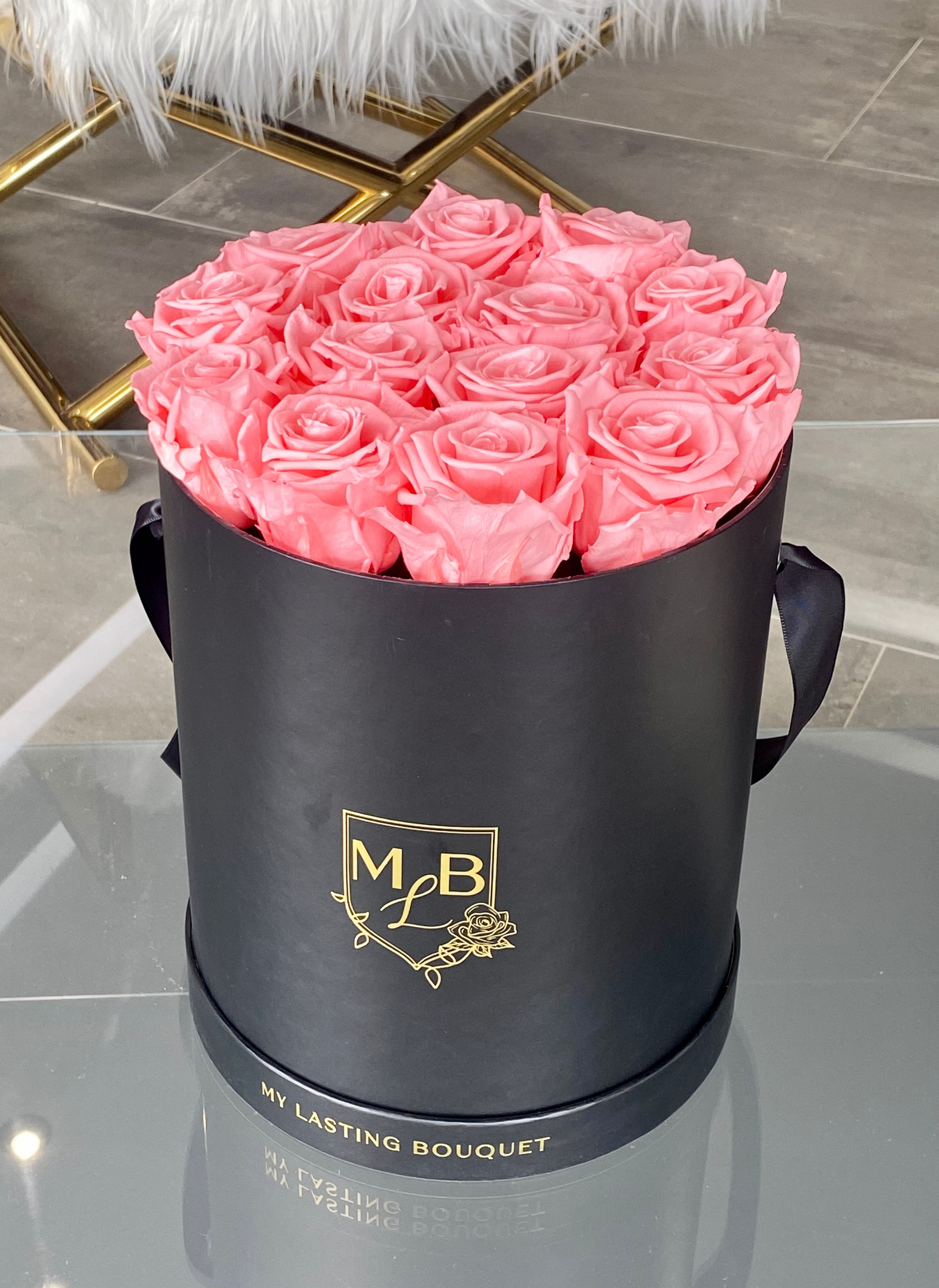 Round Rose Box- Baby Pink Roses - My Lasting Bouquet