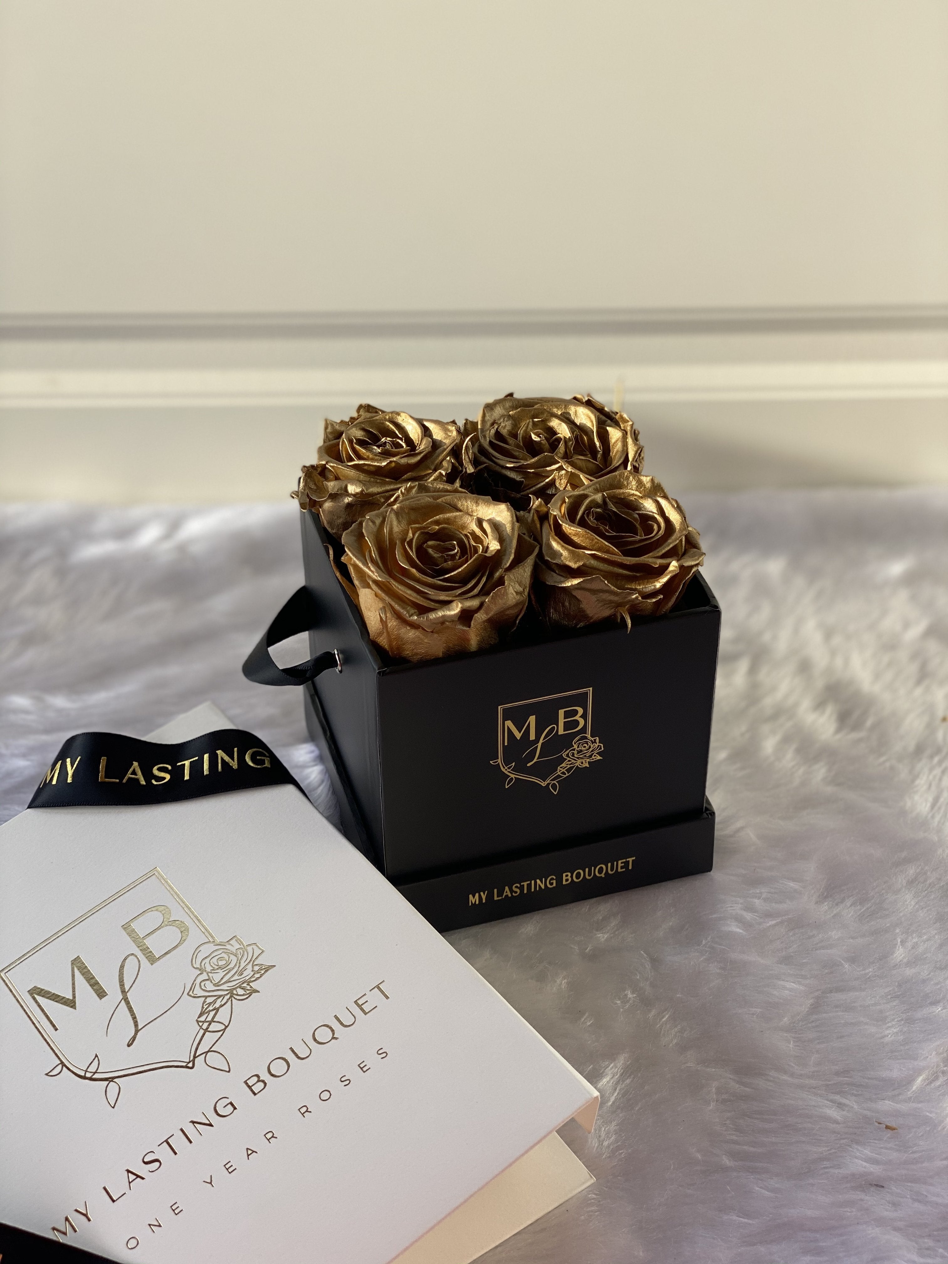 Petit- Gold Roses - My Lasting Bouquet